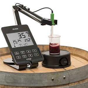 The edge meter measuring pH of a wine sample