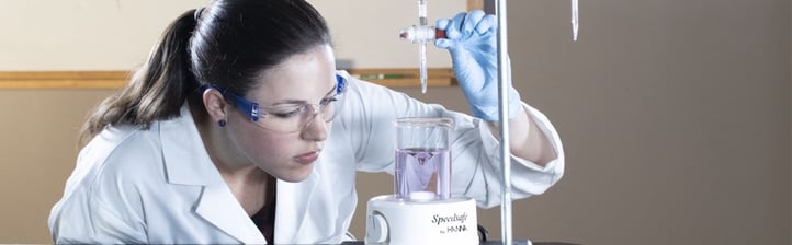 Girl-Performing-Manual-Titration-in-Lab