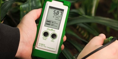 HI9814 portable hydroponics pH meter