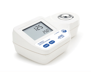 digital refractometer for wine and juice